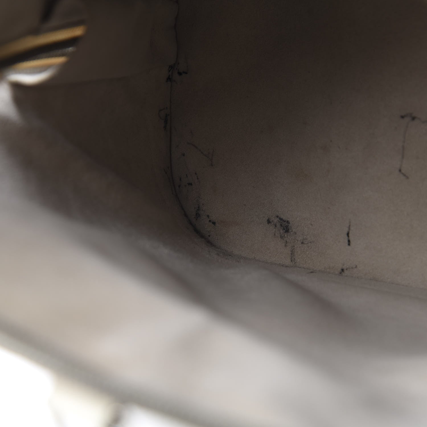 Louis Vuitton Epi Alma GM Ivory 11 of 15