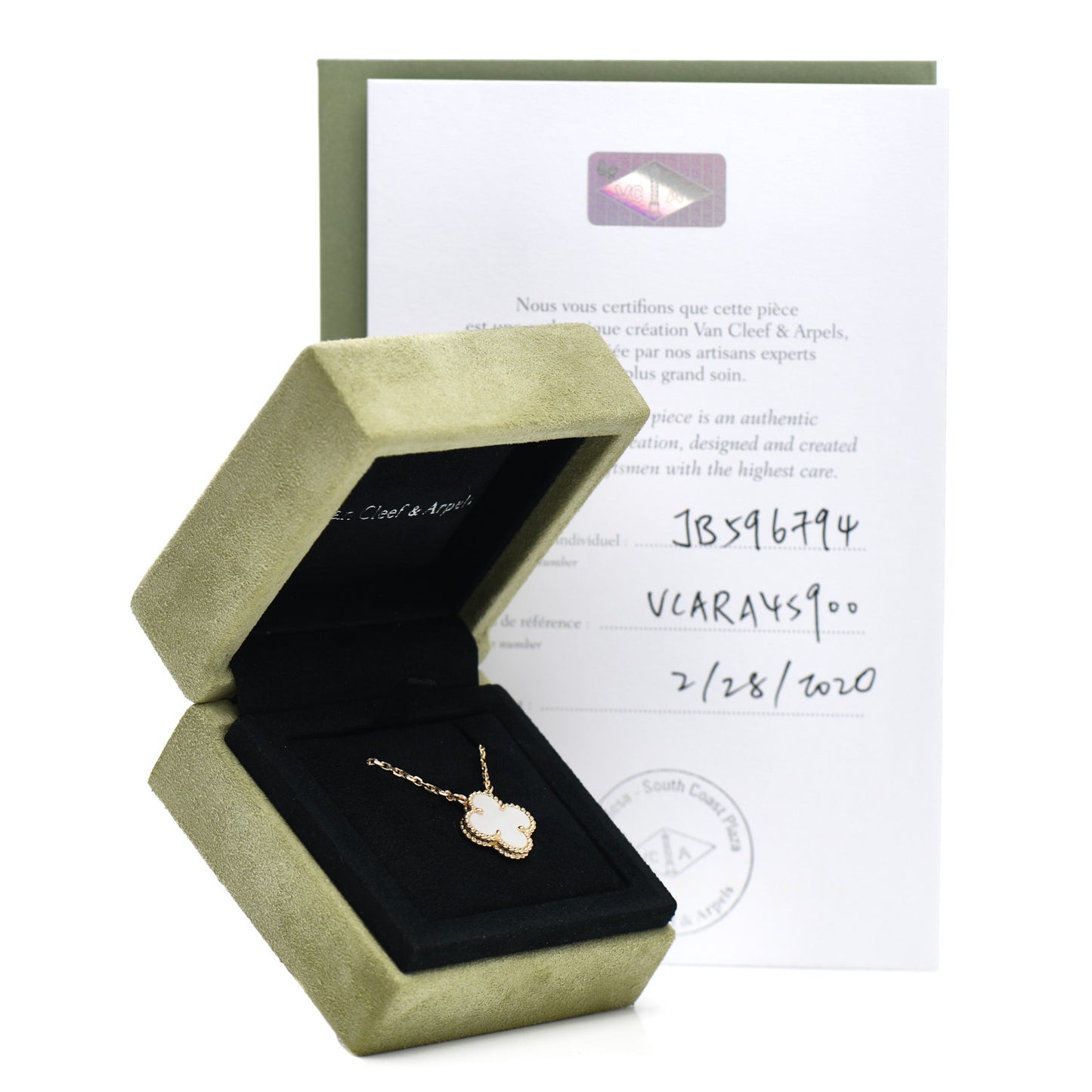 18K Yellow Gold Mother of Pearl Vintage Alhambra Pendant Necklace