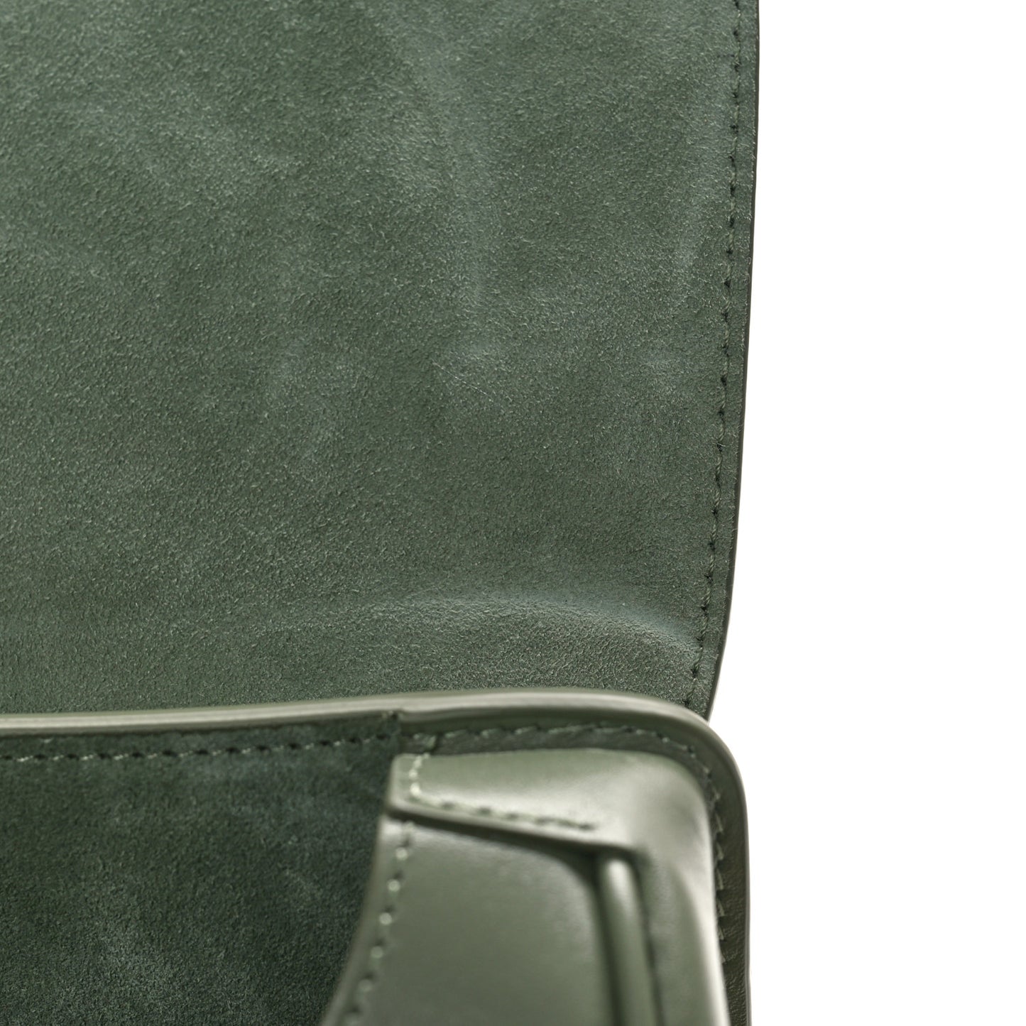 Box Calfskin Medium Bobby Flap Cedar