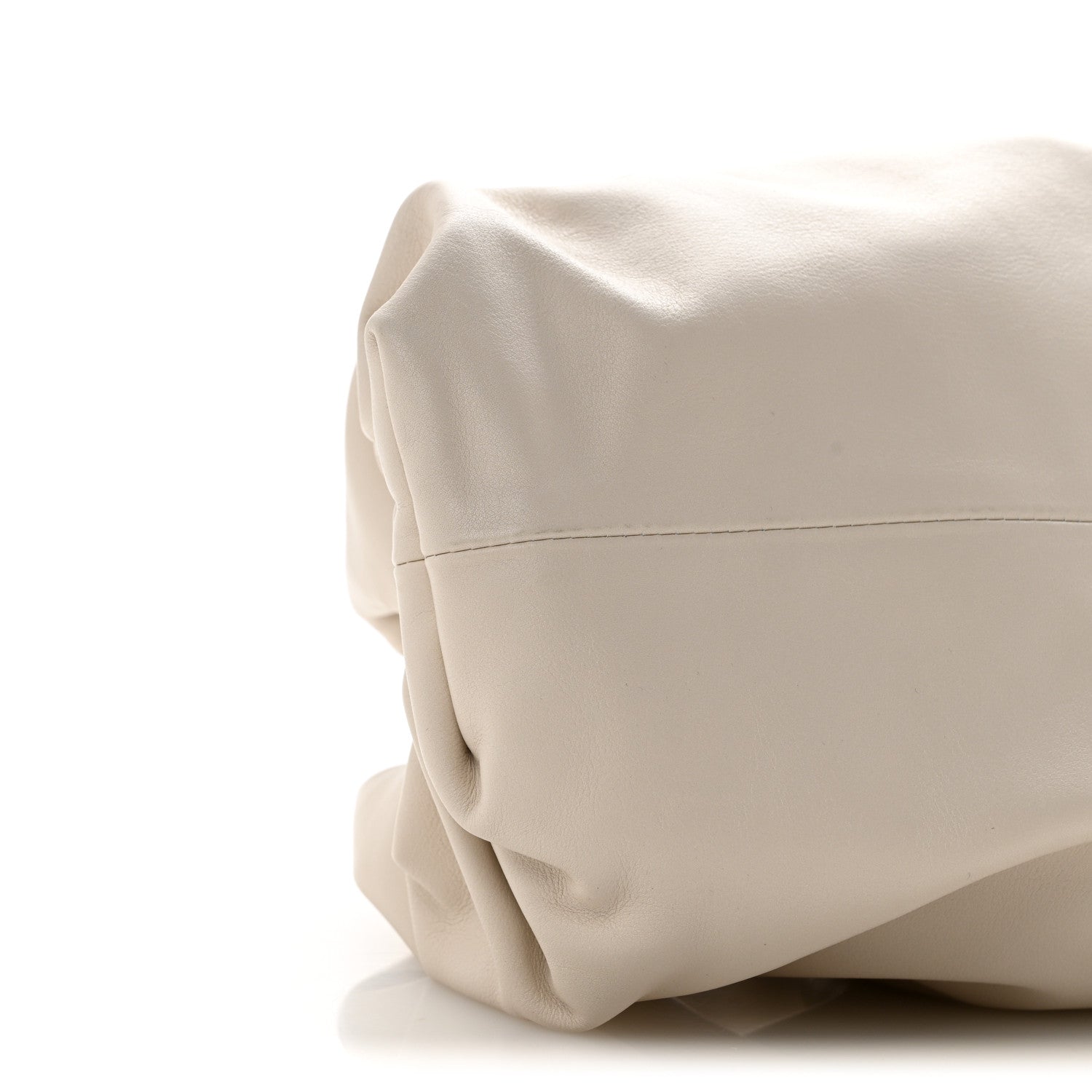 Bottega Veneta Smooth Butter Calf The Pouch Oversized Clutch Plaster 9 of 10