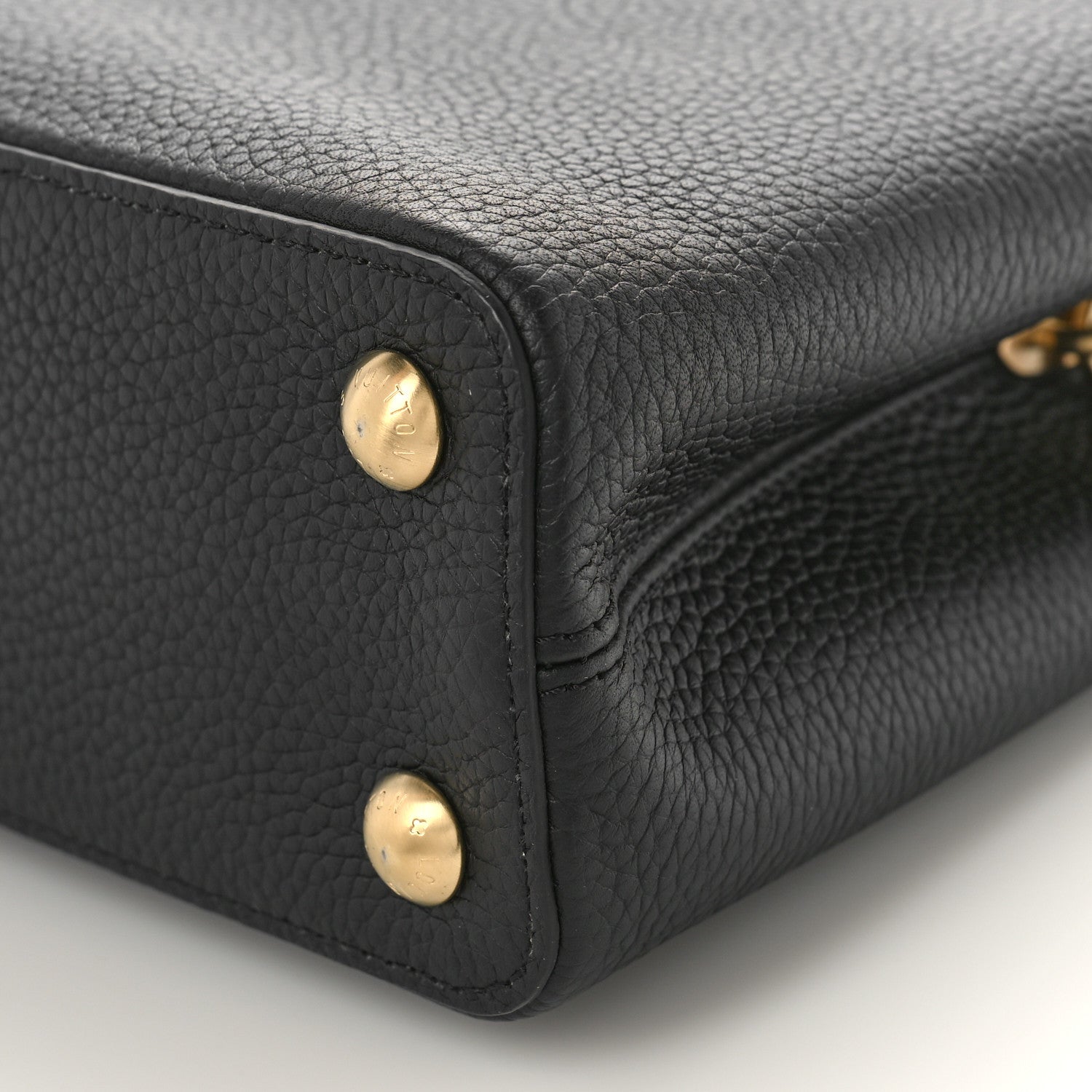 Louis Vuitton Taurillon Matte Brushed Metal Handle Capucines BB Black 8 of 8
