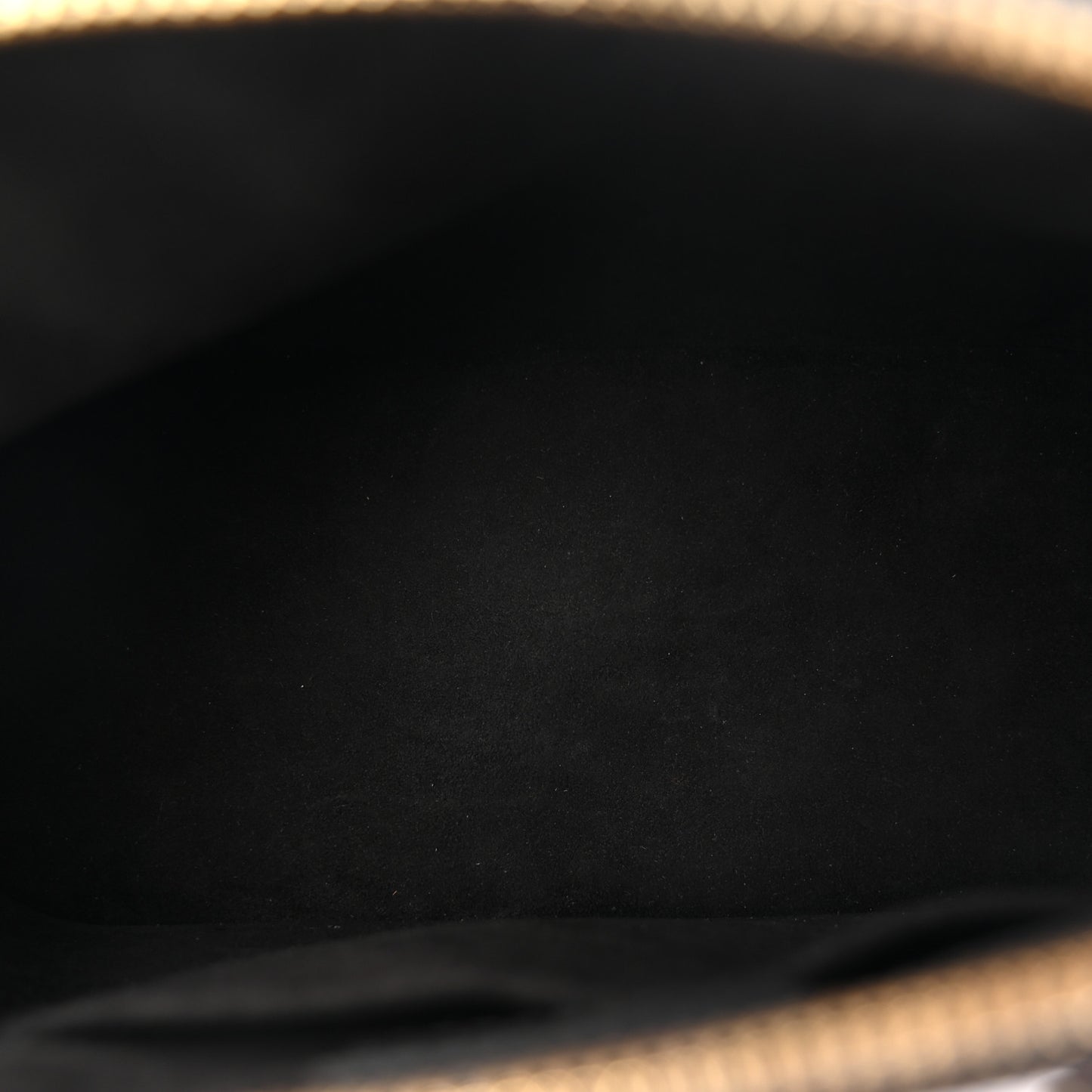 Monogram Sequins Eclipse Alma BB Black