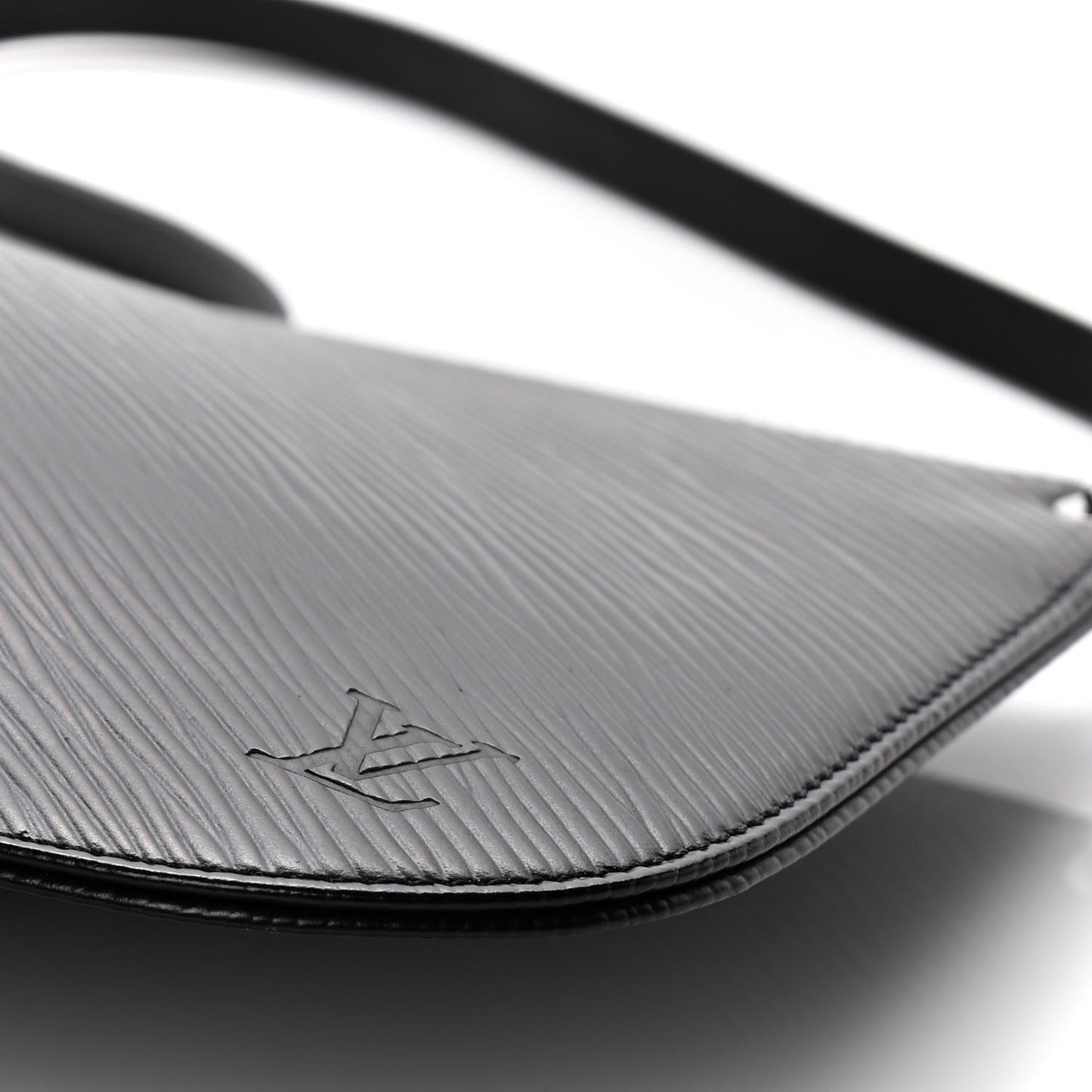 Epi Demi Lune Pochette Black