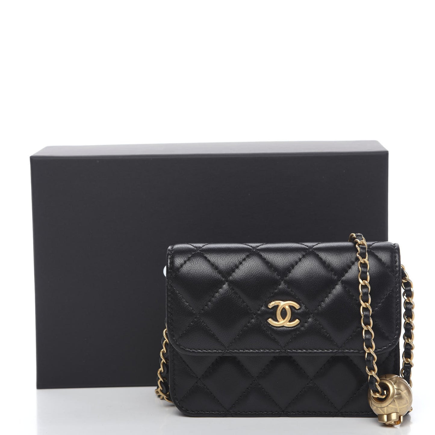 Lambskin Quilted Pearl Crush Clutch With Chain Black