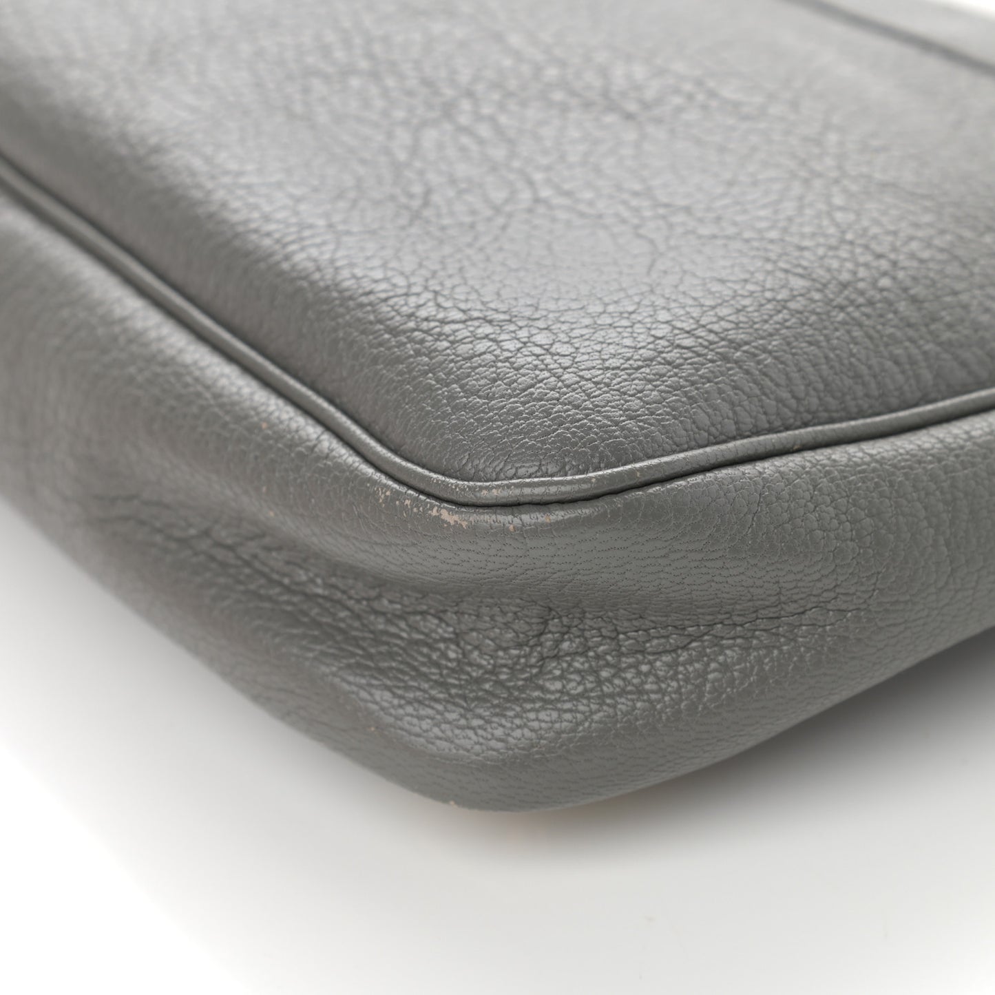 Chevre Gold Metallic Edge Hardware Hip Gris Acier