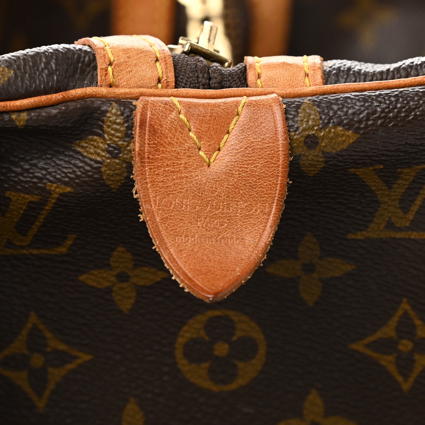 Monogram Sac Souple 35