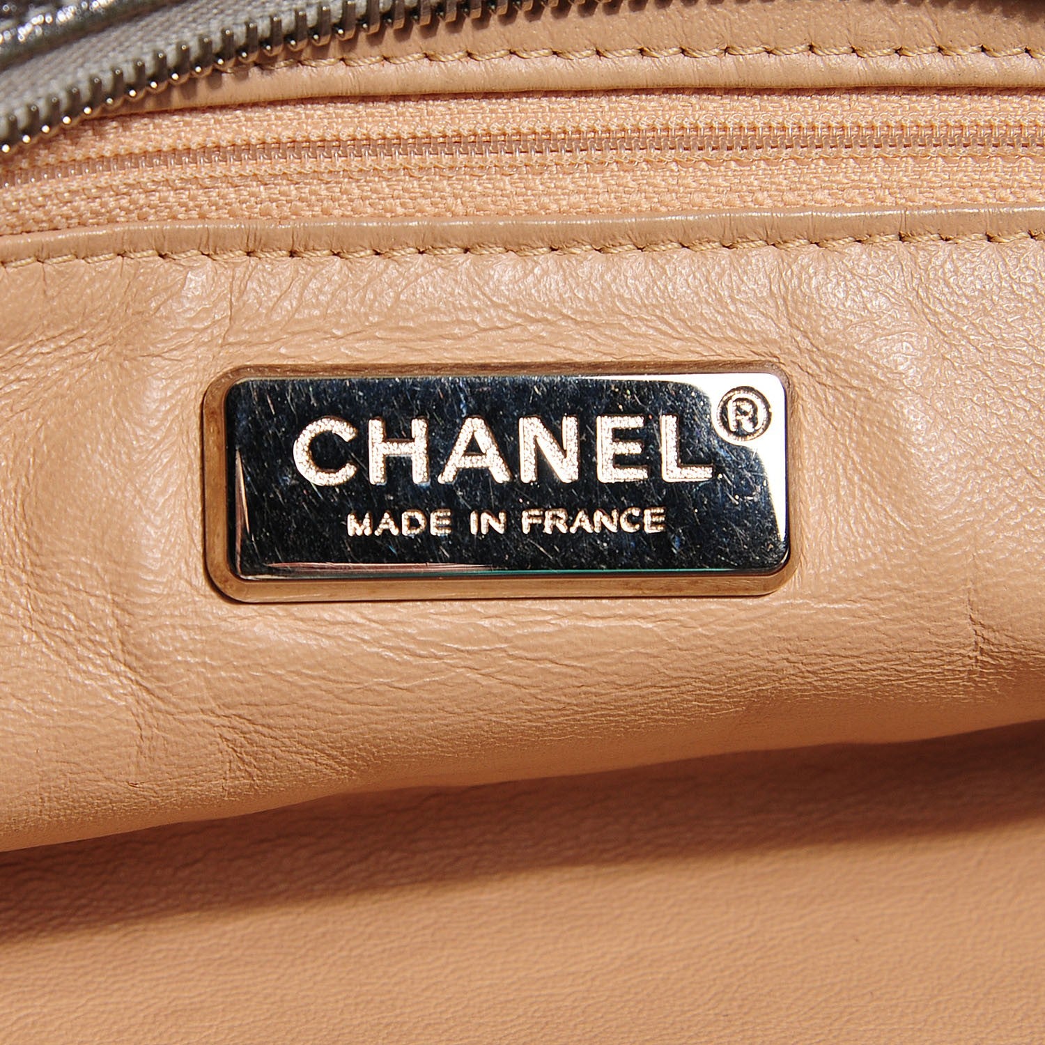 Chanel Metallic Goatskin Medium Luxe Ligne Bowler Silver 6 of 7