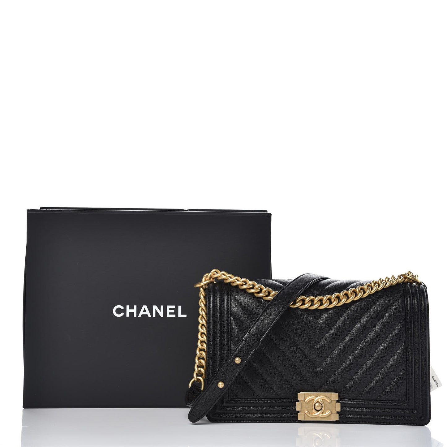 Caviar Chevron Quilted New Medium Boy Flap Black