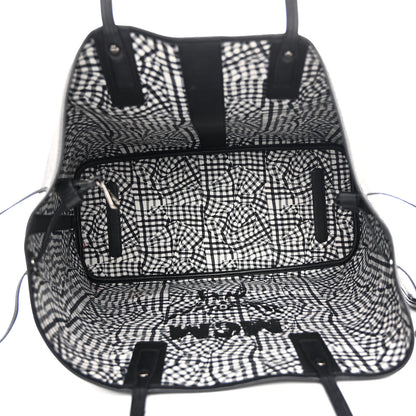 MCM Visetos Large Liz Reversible Shopper Tote Black 9 of 19