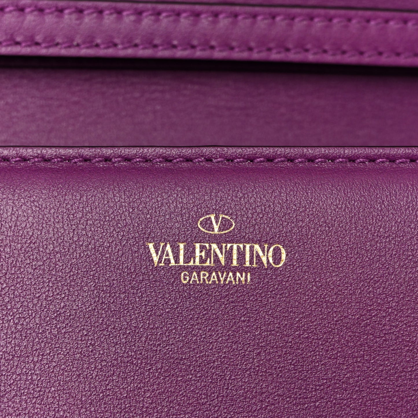 Calfskin Vlogo Loco Shoulder Bag Prune