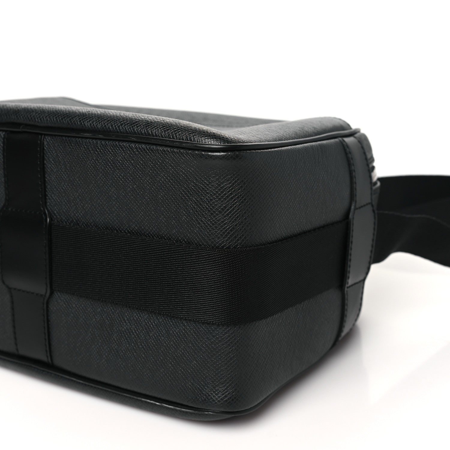 Louis Vuitton Taiga Reporter Messenger Ardoise 10 of 10