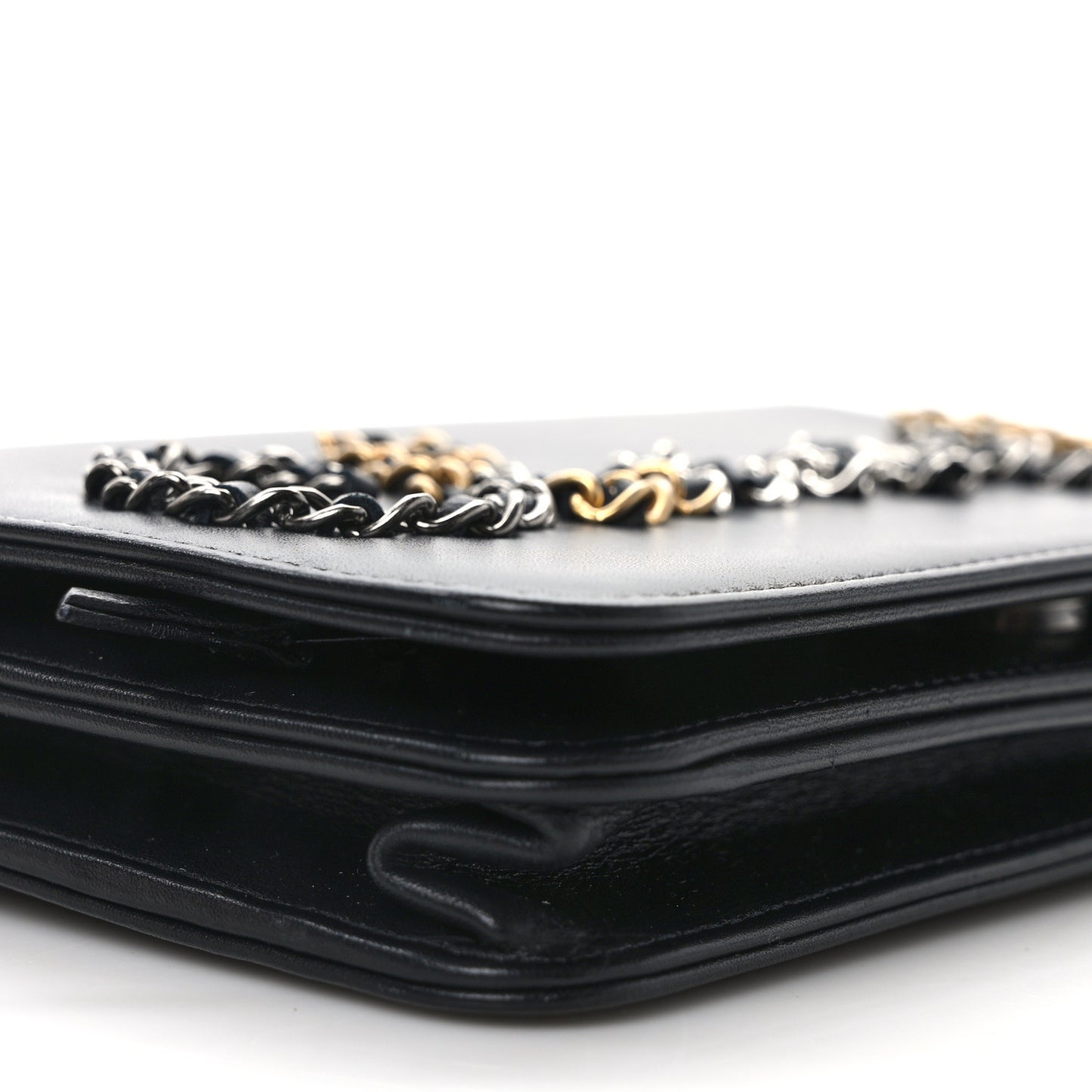 Calfskin Chain 20s Signe Wallet on Chain WOC Black
