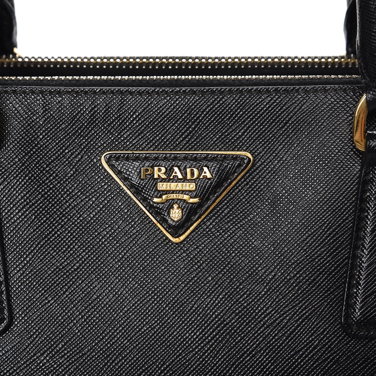 Saffiano Medium Galleria Double Zip Tote Black
