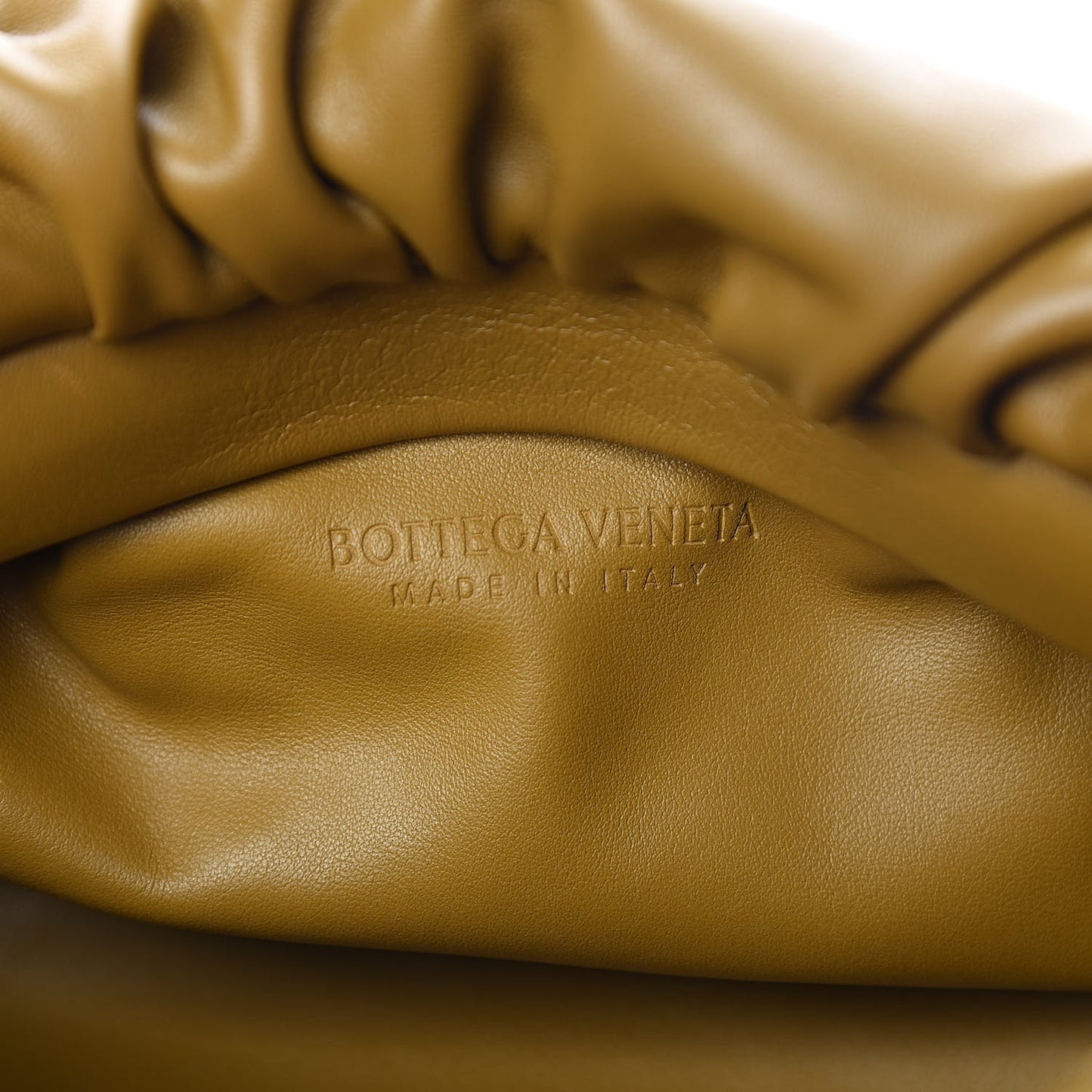 Calfskin The Pouch Chain Moutarde
