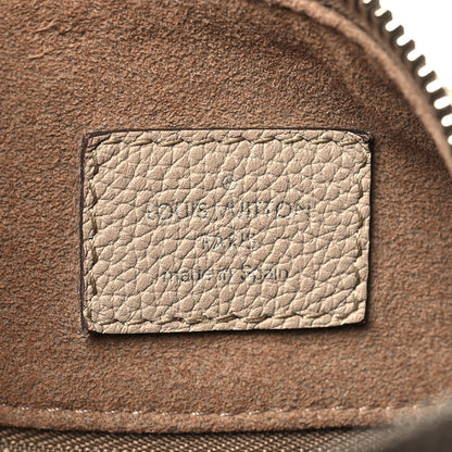 Louis Vuitton Mahina Beaubourg Hobo MM Galet 6 of 10