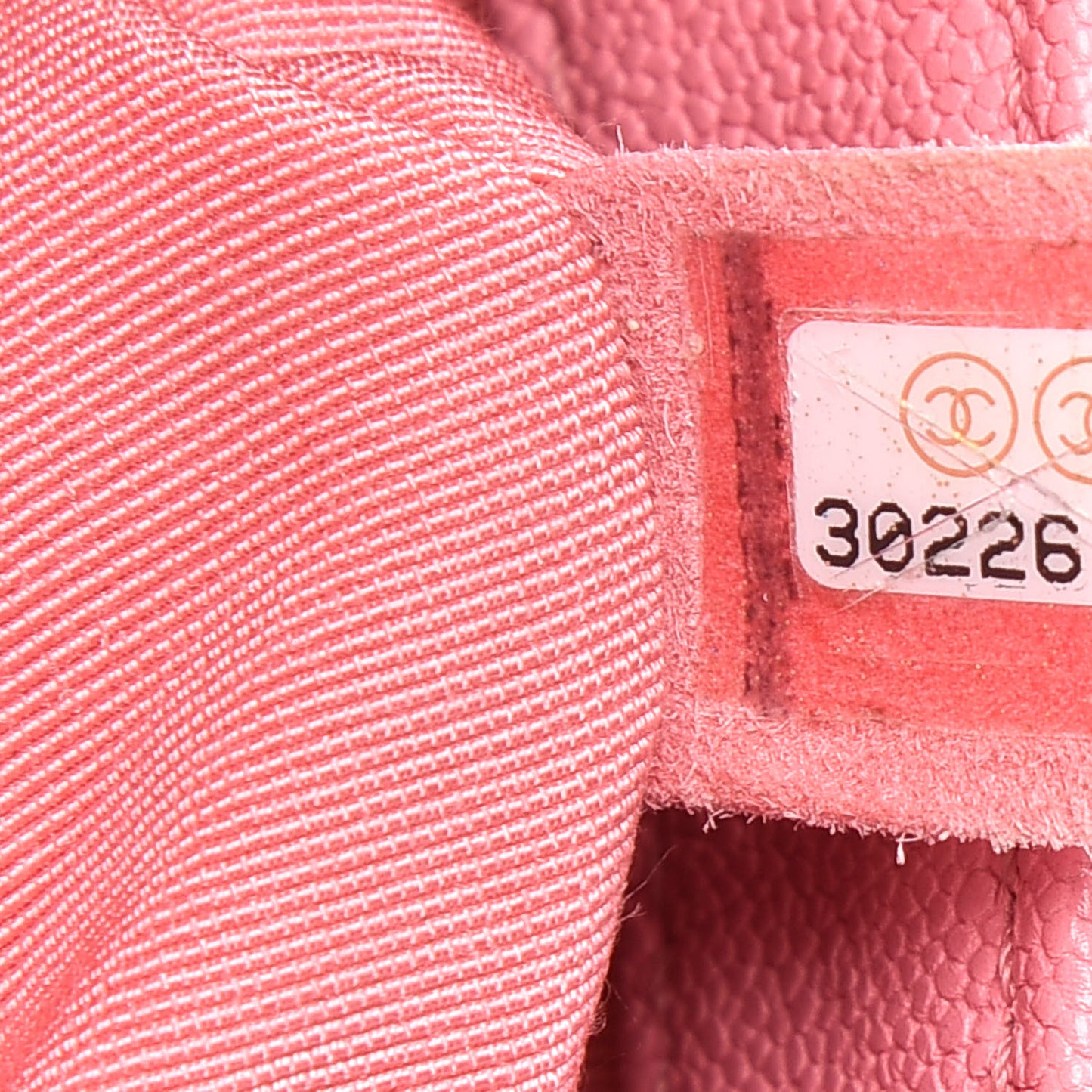 Caviar Quilted Medium Boy Flap Pink