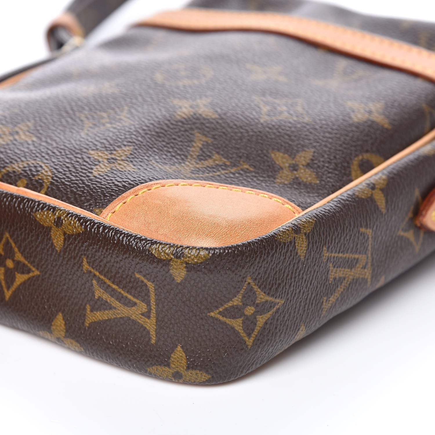 Louis Vuitton Monogram Danube 21 9 of 10