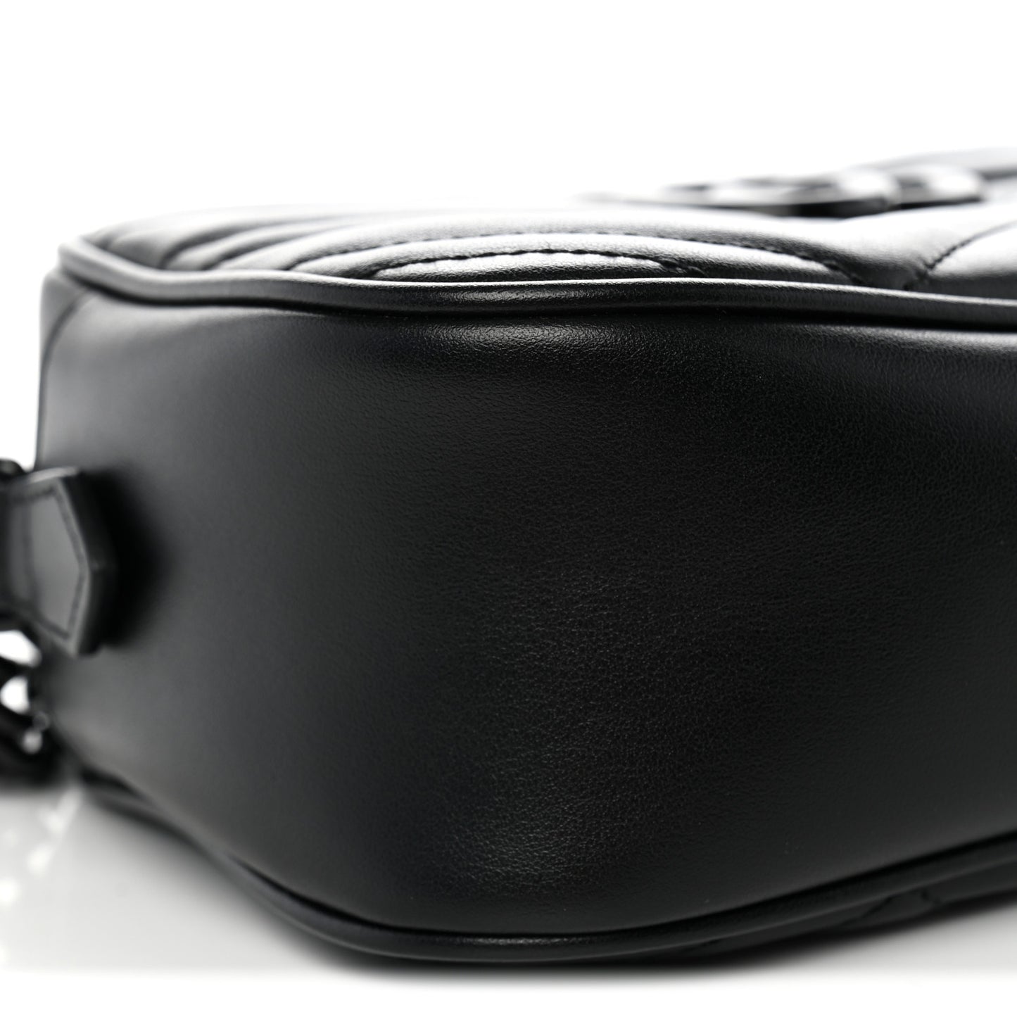 Calfskin Matelasse Monochrome Small GG Marmont Chain Shoulder Bag Black