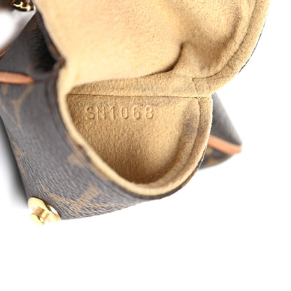 Louis Vuitton Monogram Phone Case MM 7 of 7