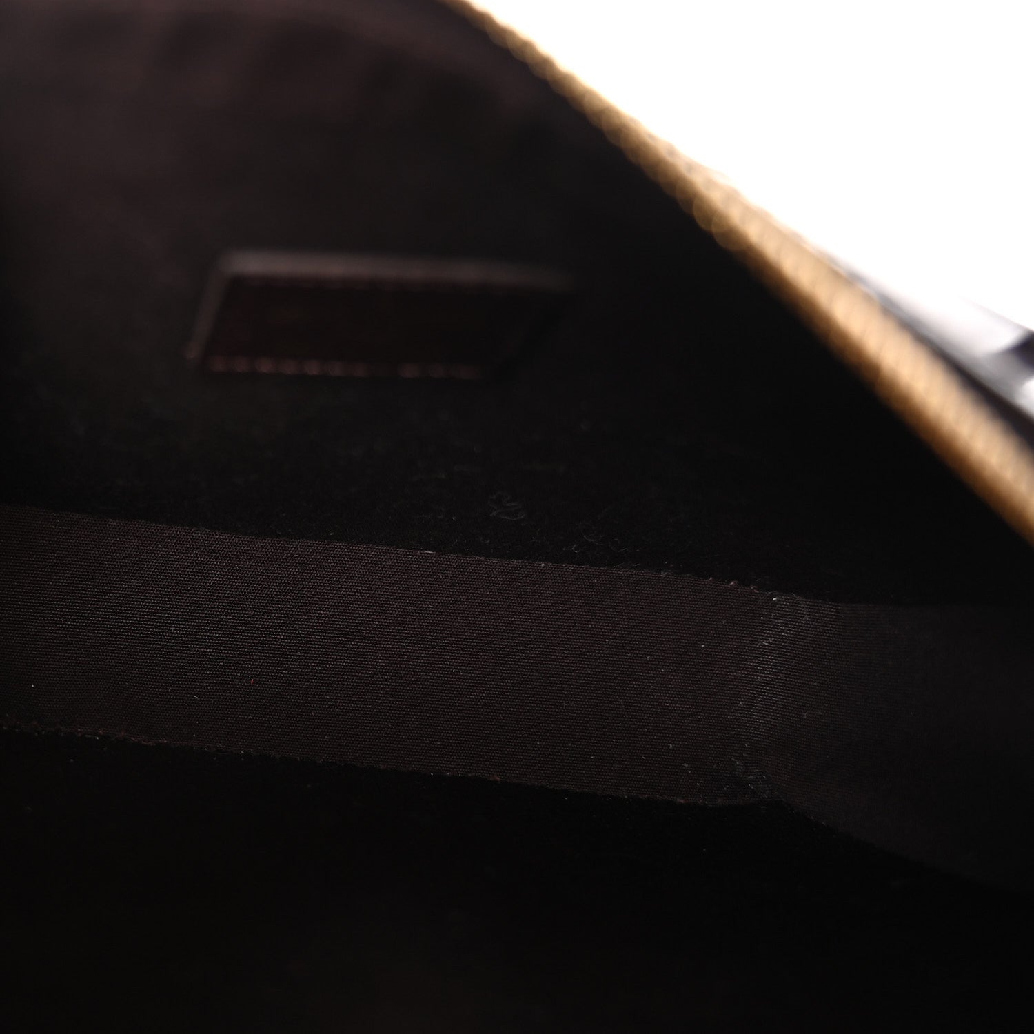 Louis Vuitton Vernis Camera Pouch Amarante 5 of 10