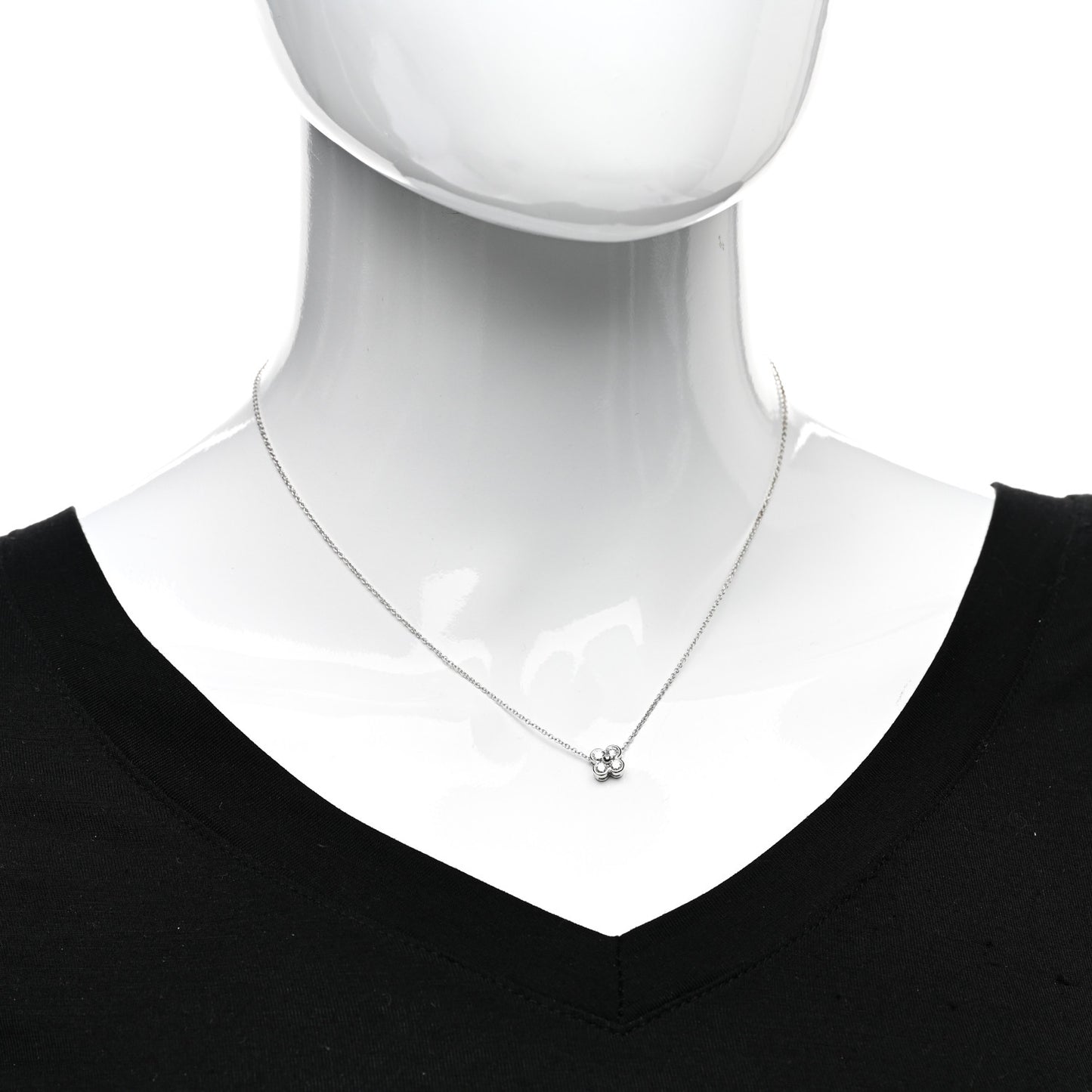 Platinum Diamond .22ctw Flower Pendant Necklace