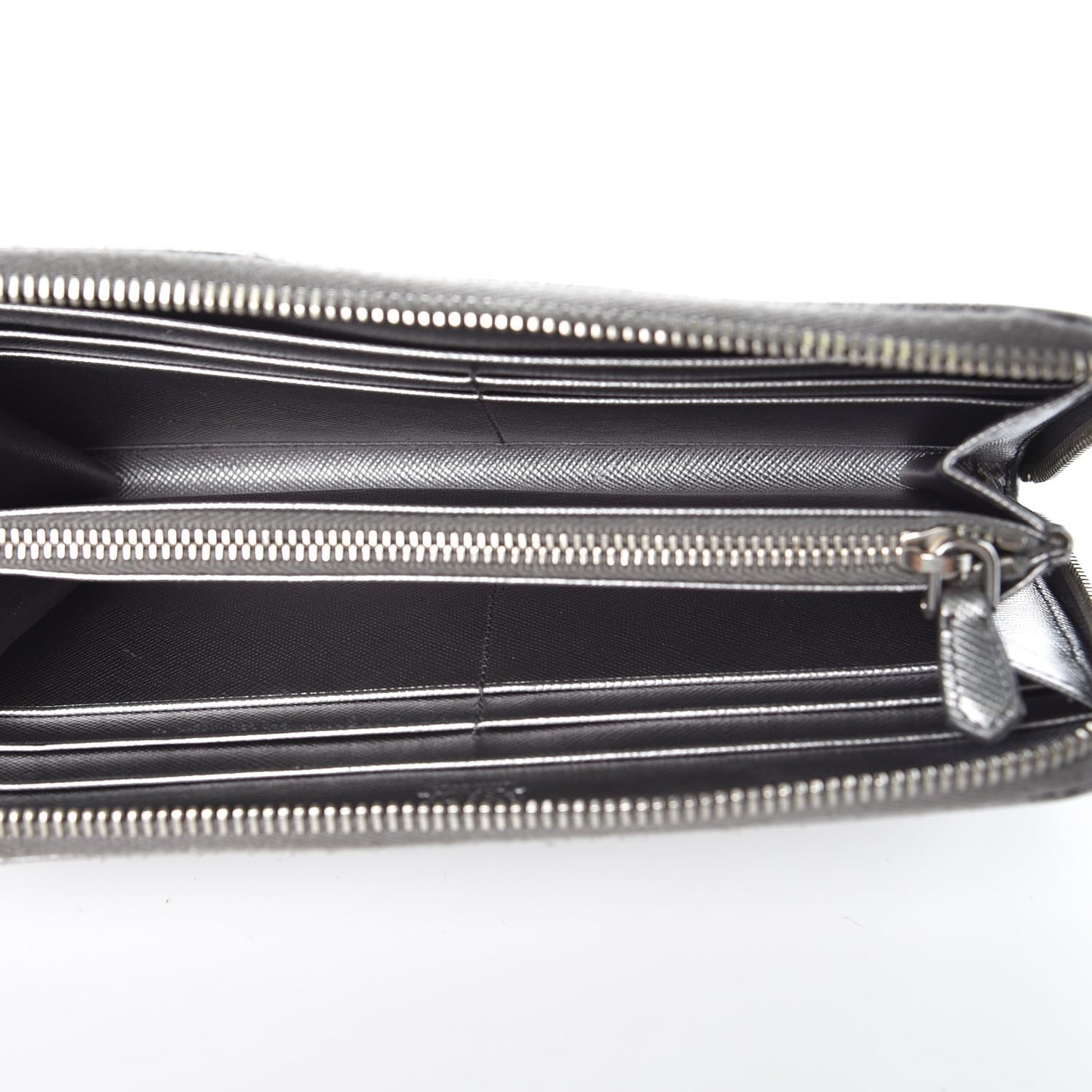 Saffiano Metal Zip Around Wallet Argento