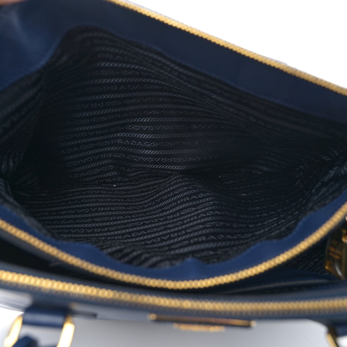 Saffiano Medium Galleria Double Zip Tote Bluette