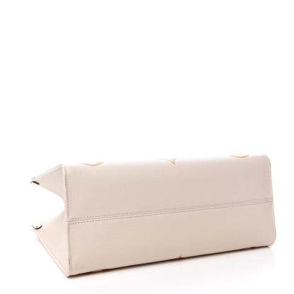 Louis Vuitton Empreinte Monogram Giant By The Pool Onthego MM Cream Saffron 4 of 10