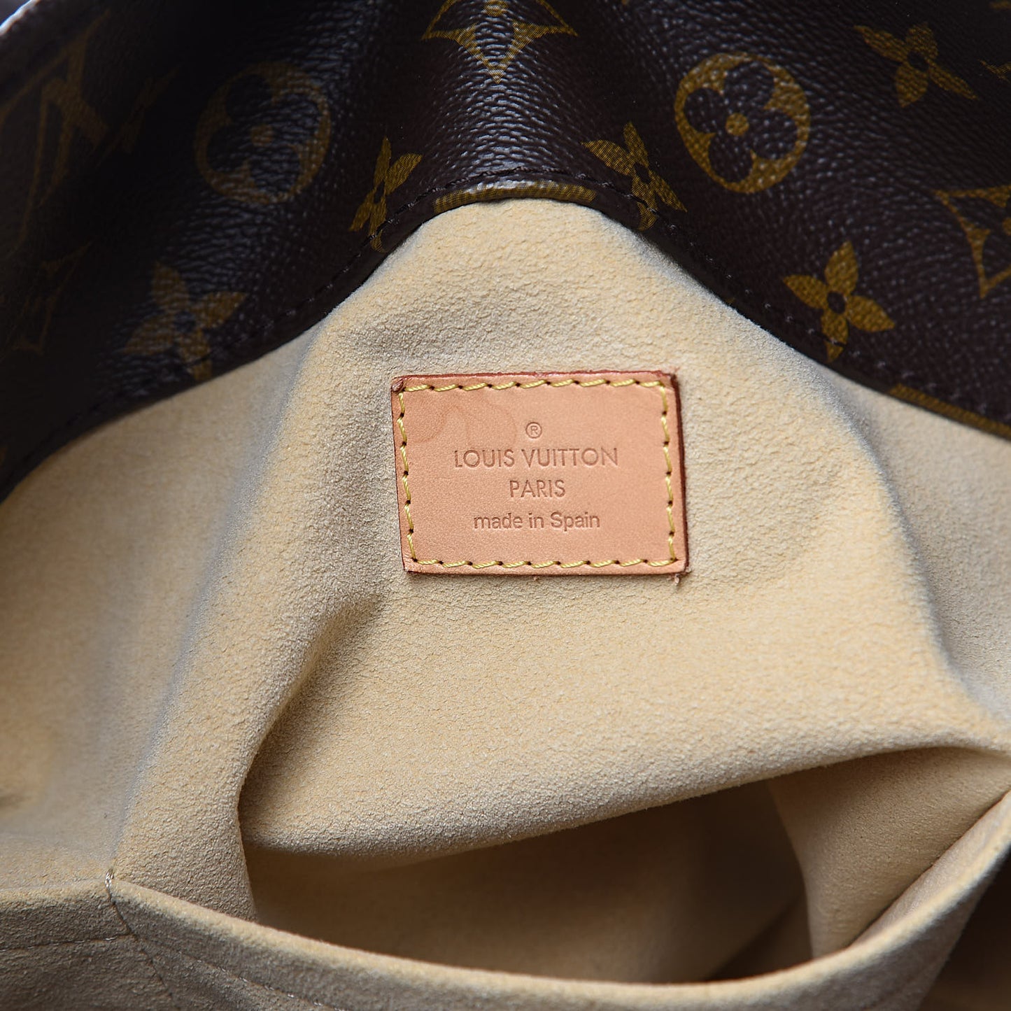 Monogram Artsy MM