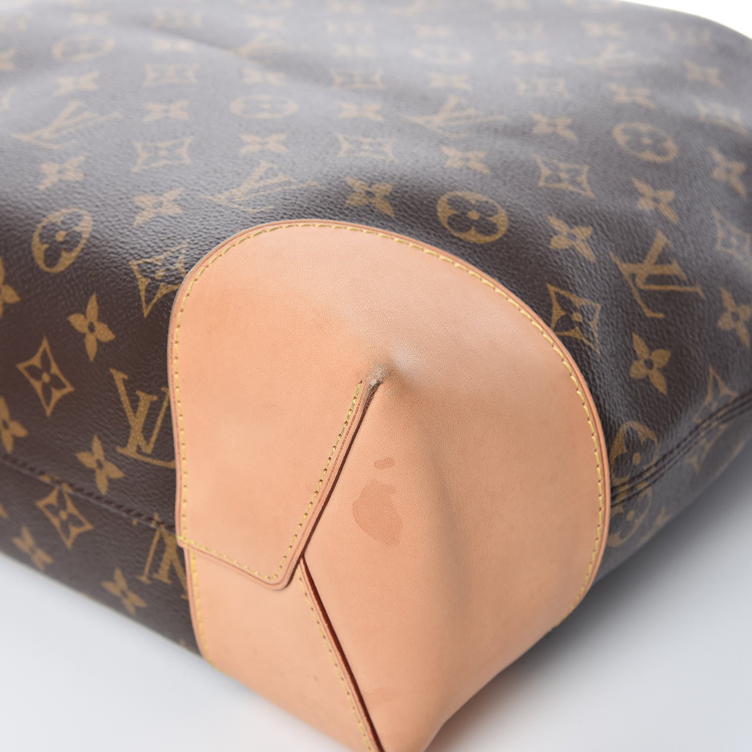 Louis Vuitton Monogram Berri MM 10 of 14
