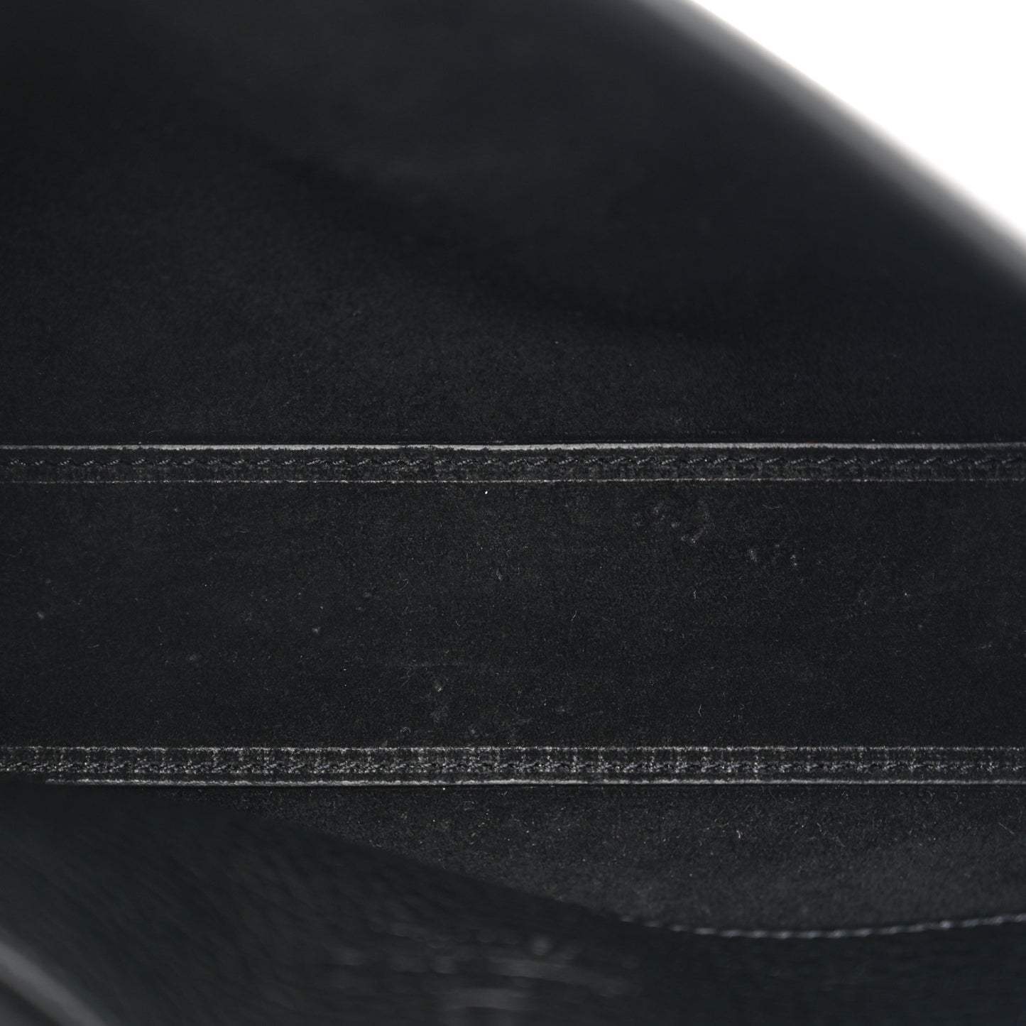 Pebbled Calfskin Monochrome Medium Rockstud Flip Lock Crossbody Bag Black