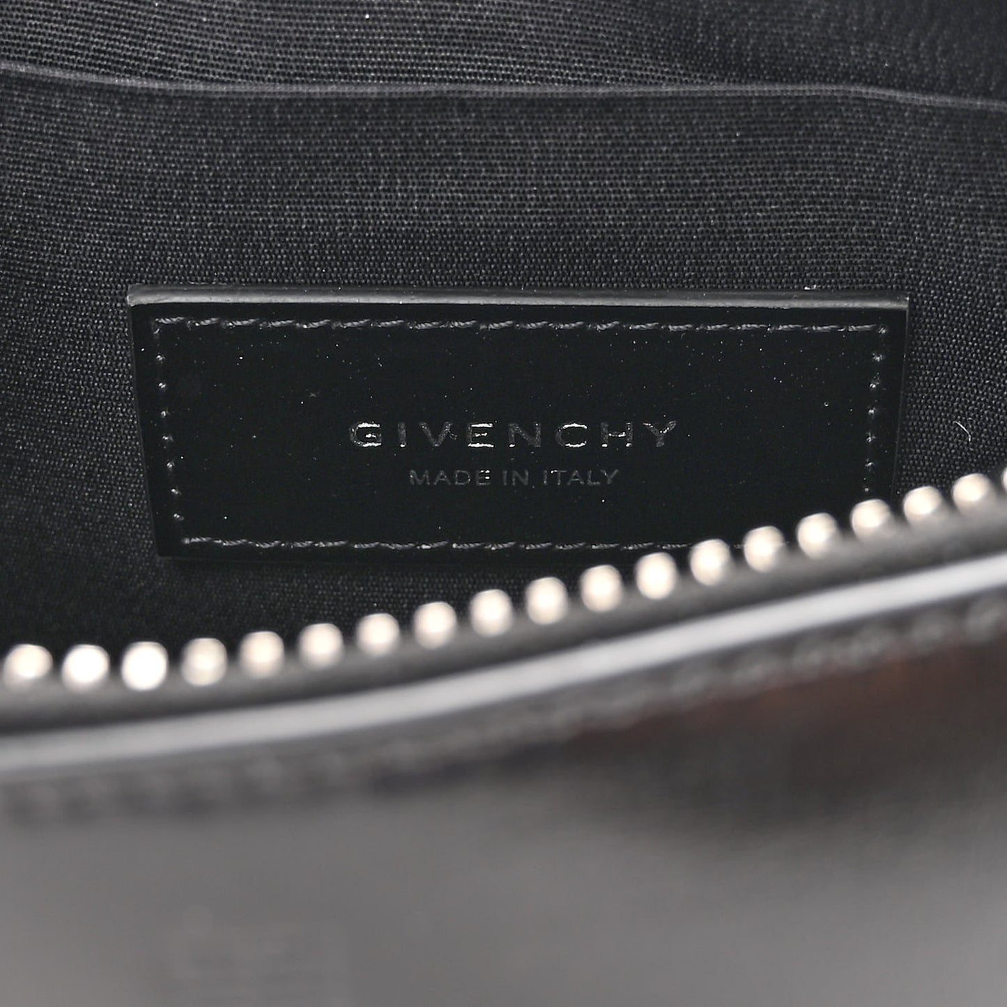 Box Calfskin Antigona U Crossbody Bag Black
