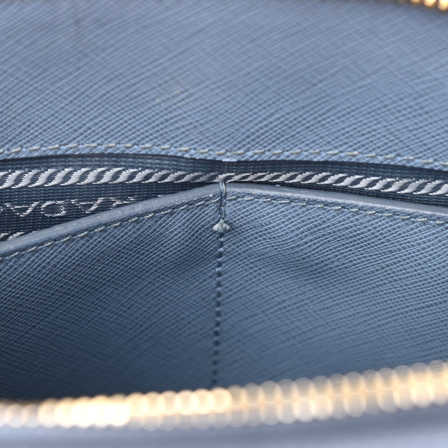 Saffiano Lux Medium Promenade Tote Astrale