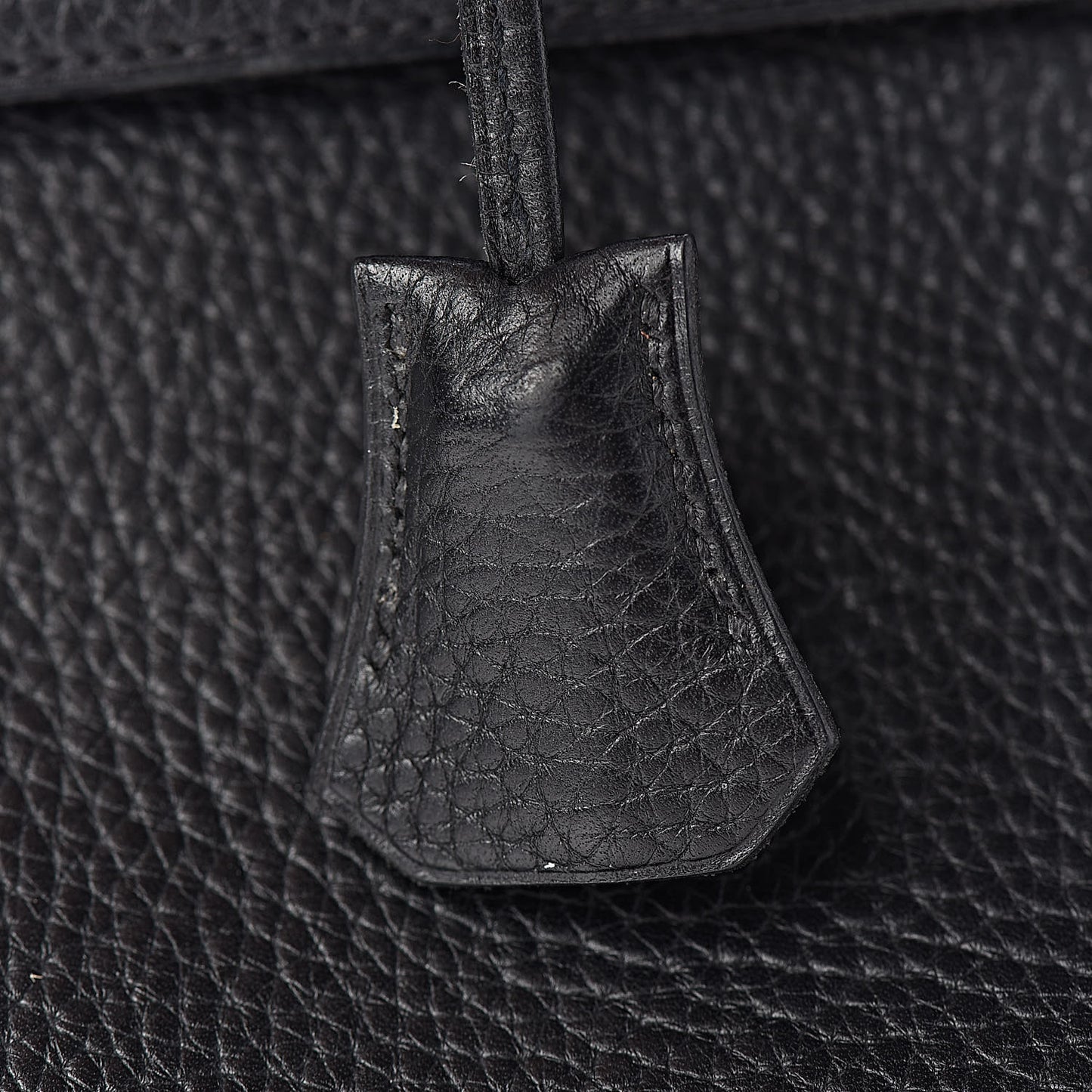Taurillon Clemence Kelly Retourne 32 Black
