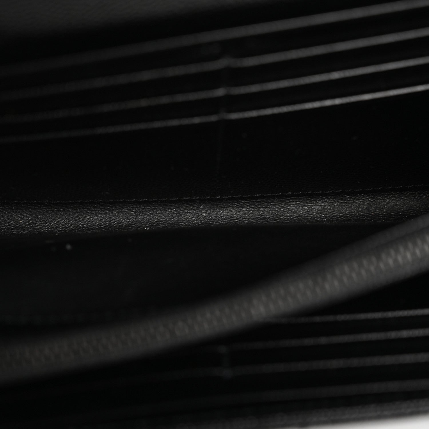 Saint Laurent Grain De Poudre Matelasse Chevron Monogram Flap Wallet Black 5 of 10