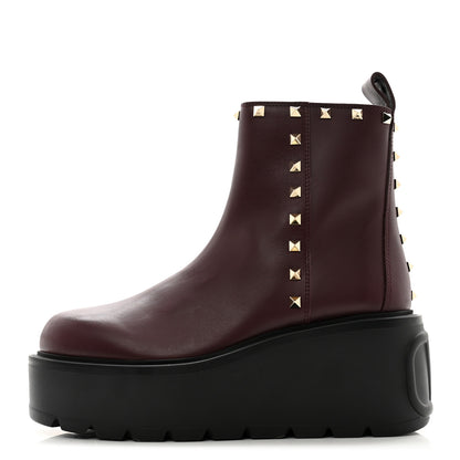 Valentino Garavani Calfskin Rockstud VLOGO Uniqueform Chelsea 55/85mm Flatform Ankle Boots 39 Rubin Black 1 of 11