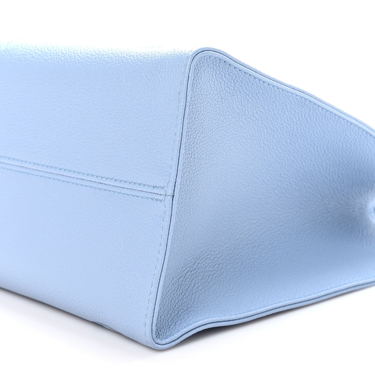Louis Vuitton Empreinte Monogram Giant By The Pool Onthego MM Summer Blue 9 of 9