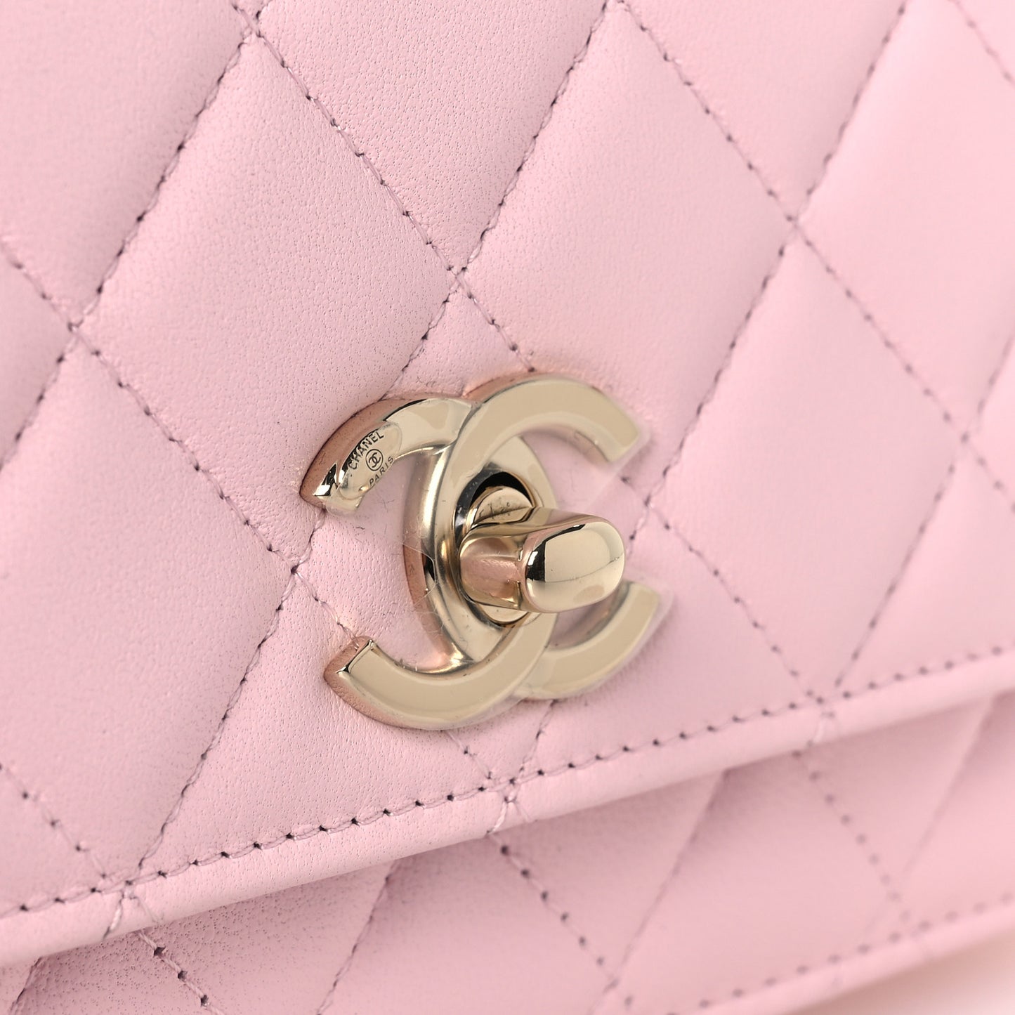 Lambskin Quilted Trendy Chain CC Wallet On Chain WOC Light Pink