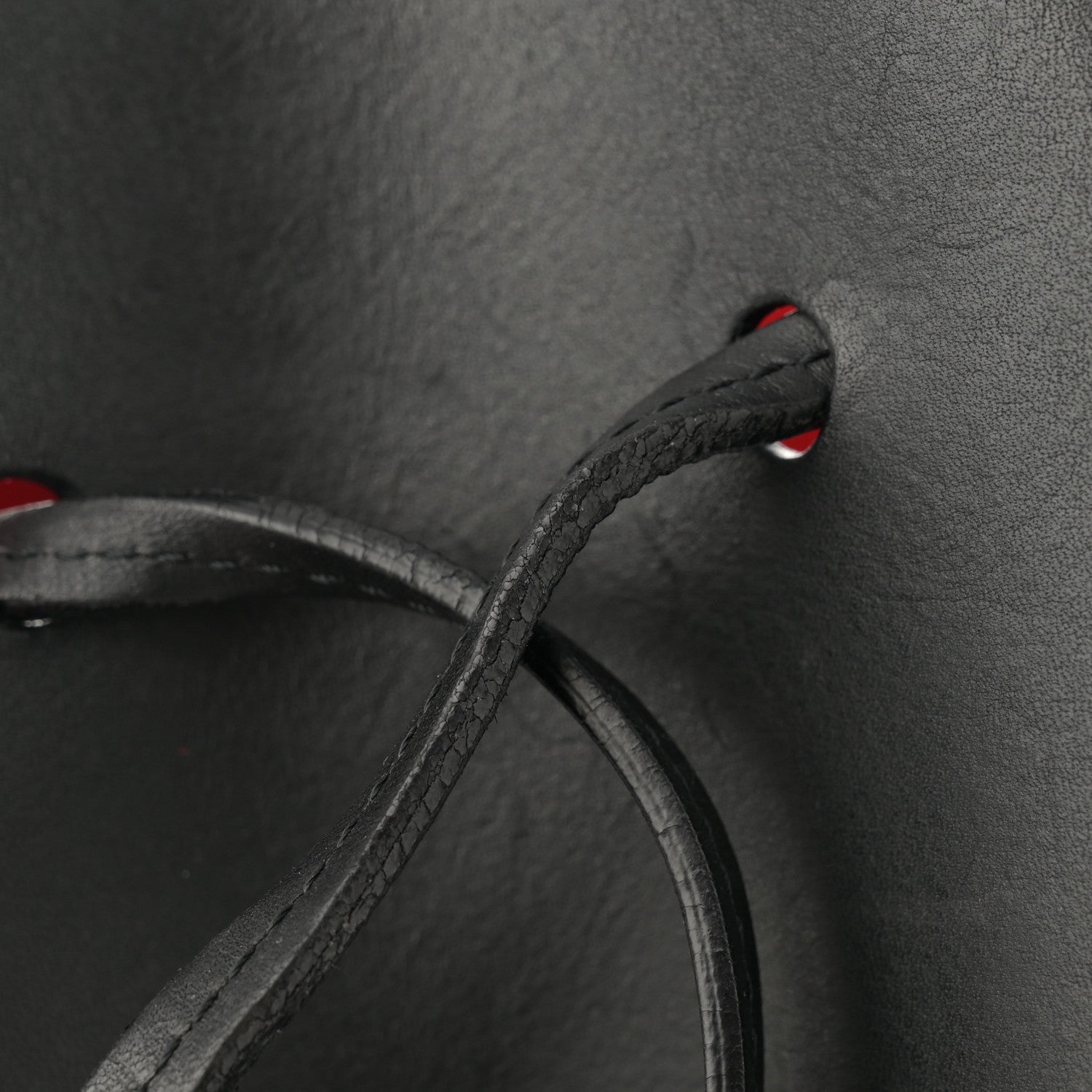 Mansur Gavriel Vegetable Tanned Calfskin Bucket Bag Black Flamma 16 of 17