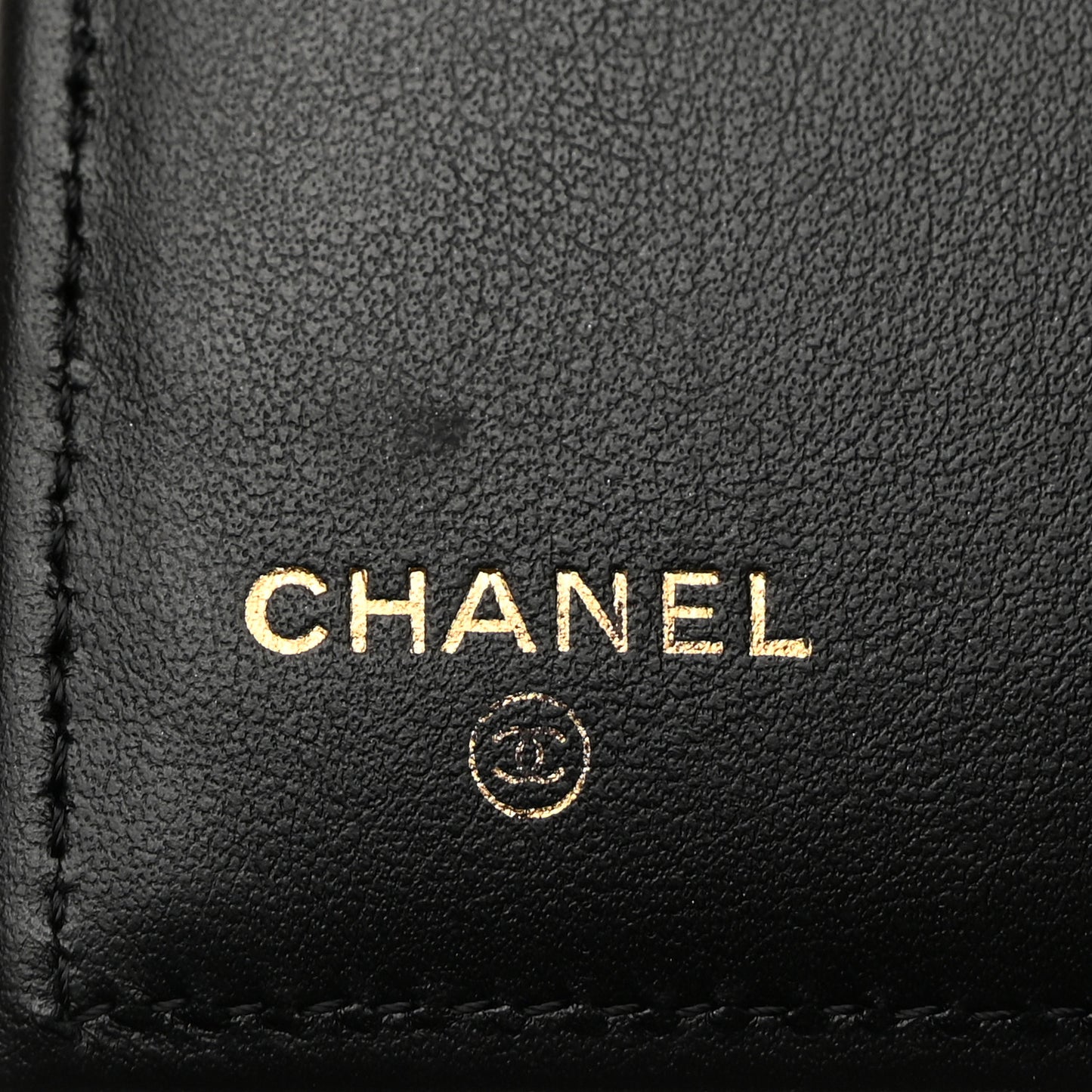 Caviar Quilted Crystal CC Medium Flap Wallet Black