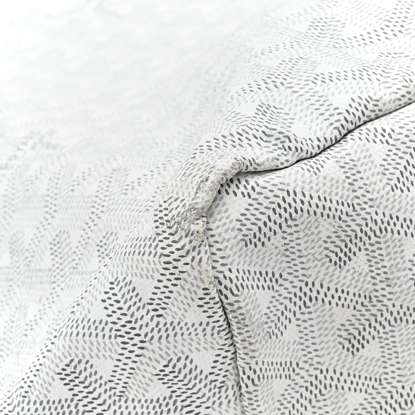 Goyardine Saint Louis GM White