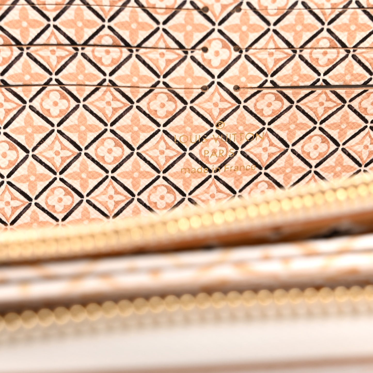 Monogram Giant By The Pool Zippy Wallet Resort Beige