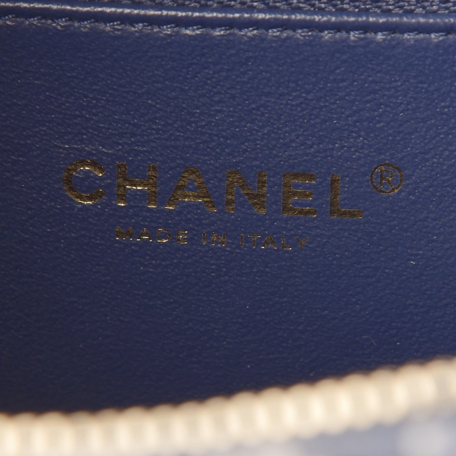 Chanel Tweed Snakeskin Quilted Medium CC Filigree Vanity Case Black Ecru Silver 8 of 10