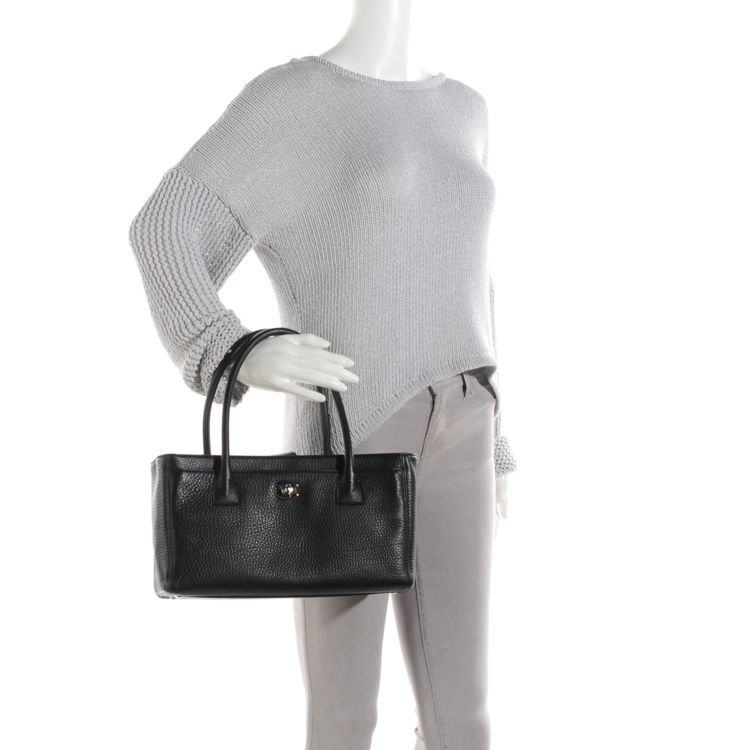 Chanel Calfskin Small Cerf Executive Shopper Tote Black 2 of 9