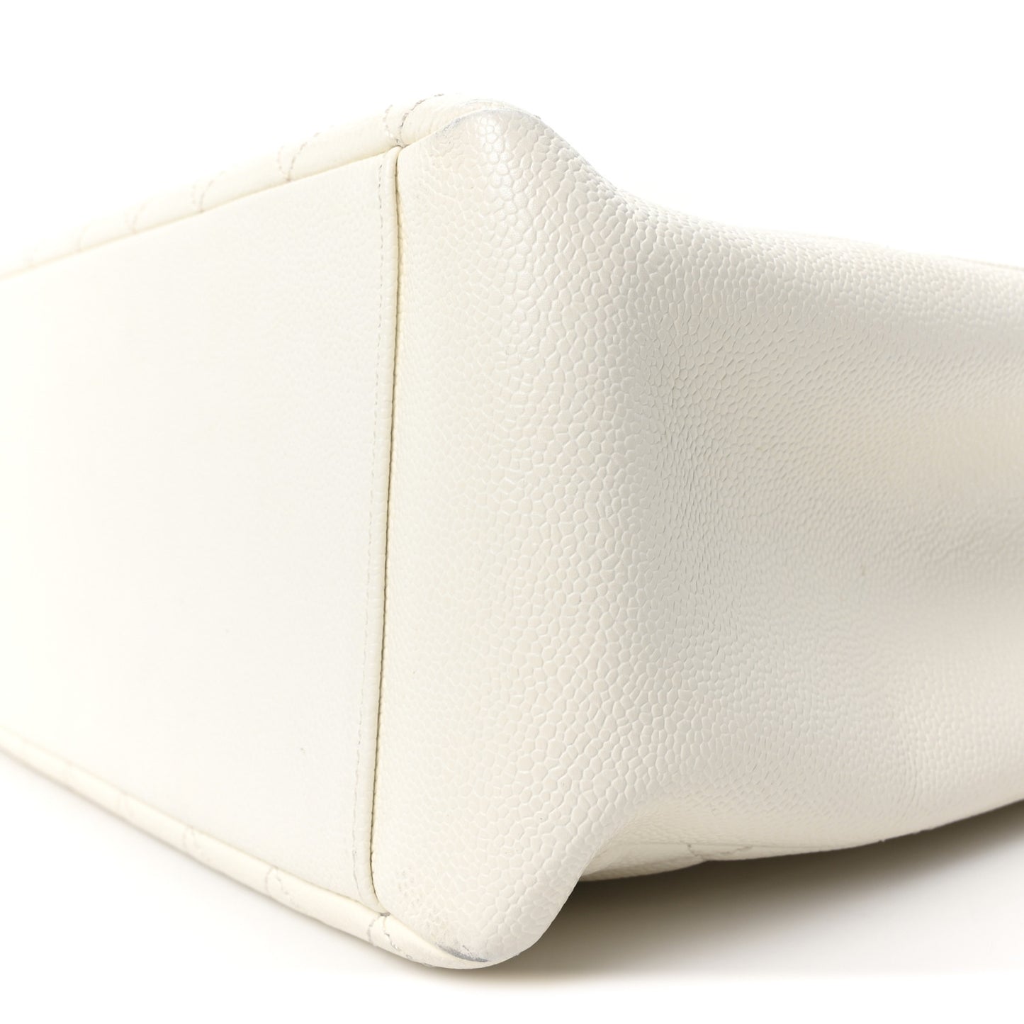 Caviar Quilted Grand Shopping Tote GST White