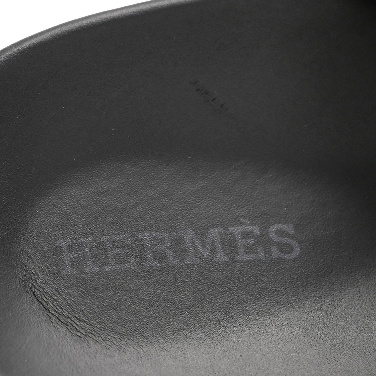 Hermes Calfskin Womens Inboard Sandals 38 Black 16 of 18