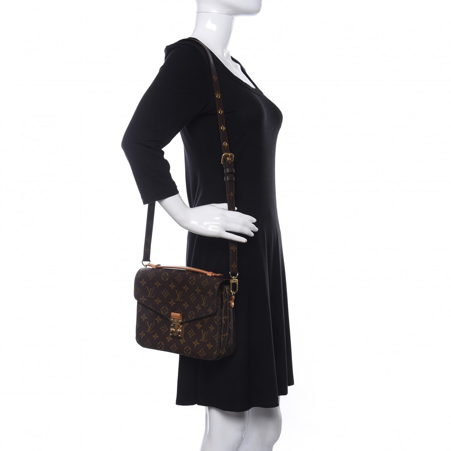 Monogram Pochette Metis