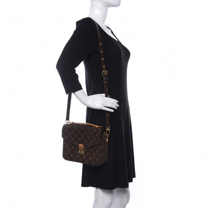 Louis Vuitton Monogram Pochette Metis 2 of 9