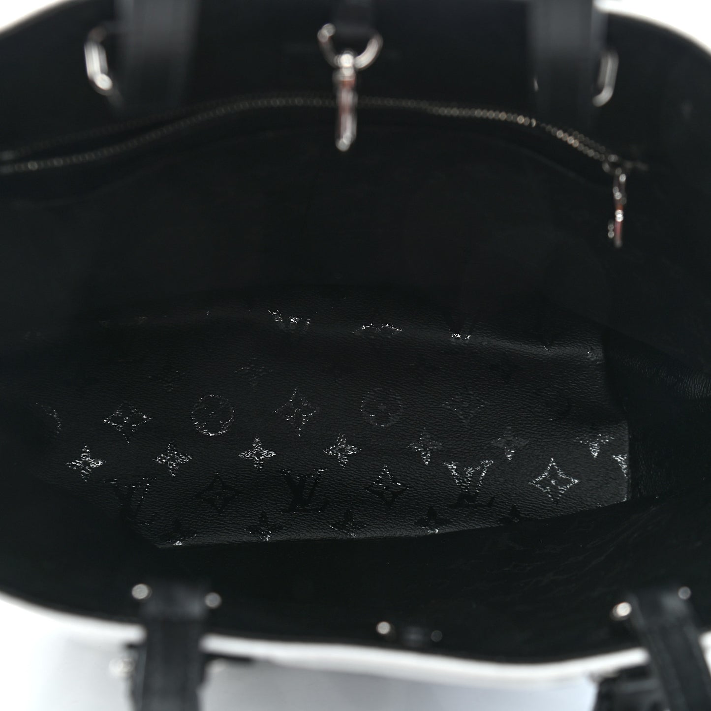 X UF Tufted Monogram Tufted Cabas White Black