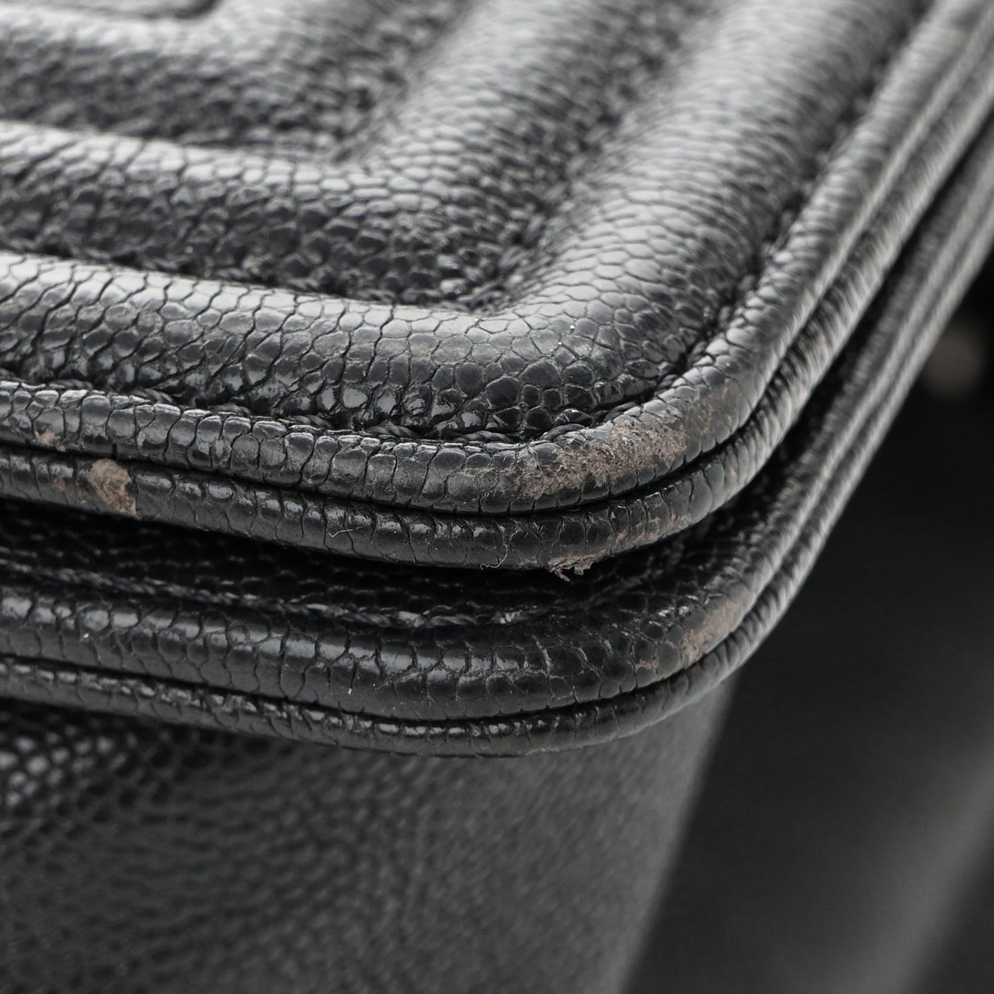 Caviar Quilted Medium Boy Flap Dark Grey
